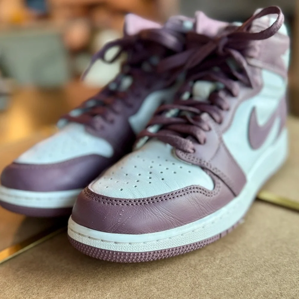 Nike Air Jordan 1 Mid Mauve White FD1437-105 Youth 6.5Y Women’s 8 Sneakers
